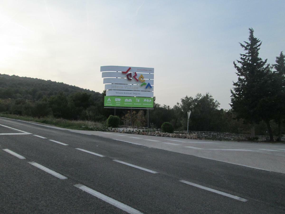 Mobile Home Pearl Of Murter Jezera Εξωτερικό φωτογραφία