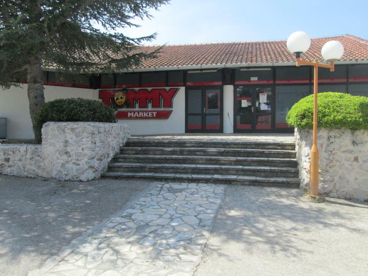 Mobile Home Pearl Of Murter Jezera Εξωτερικό φωτογραφία
